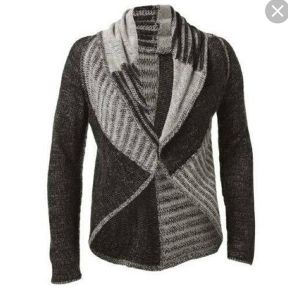 CABI Sweater - Picture 1 of 7